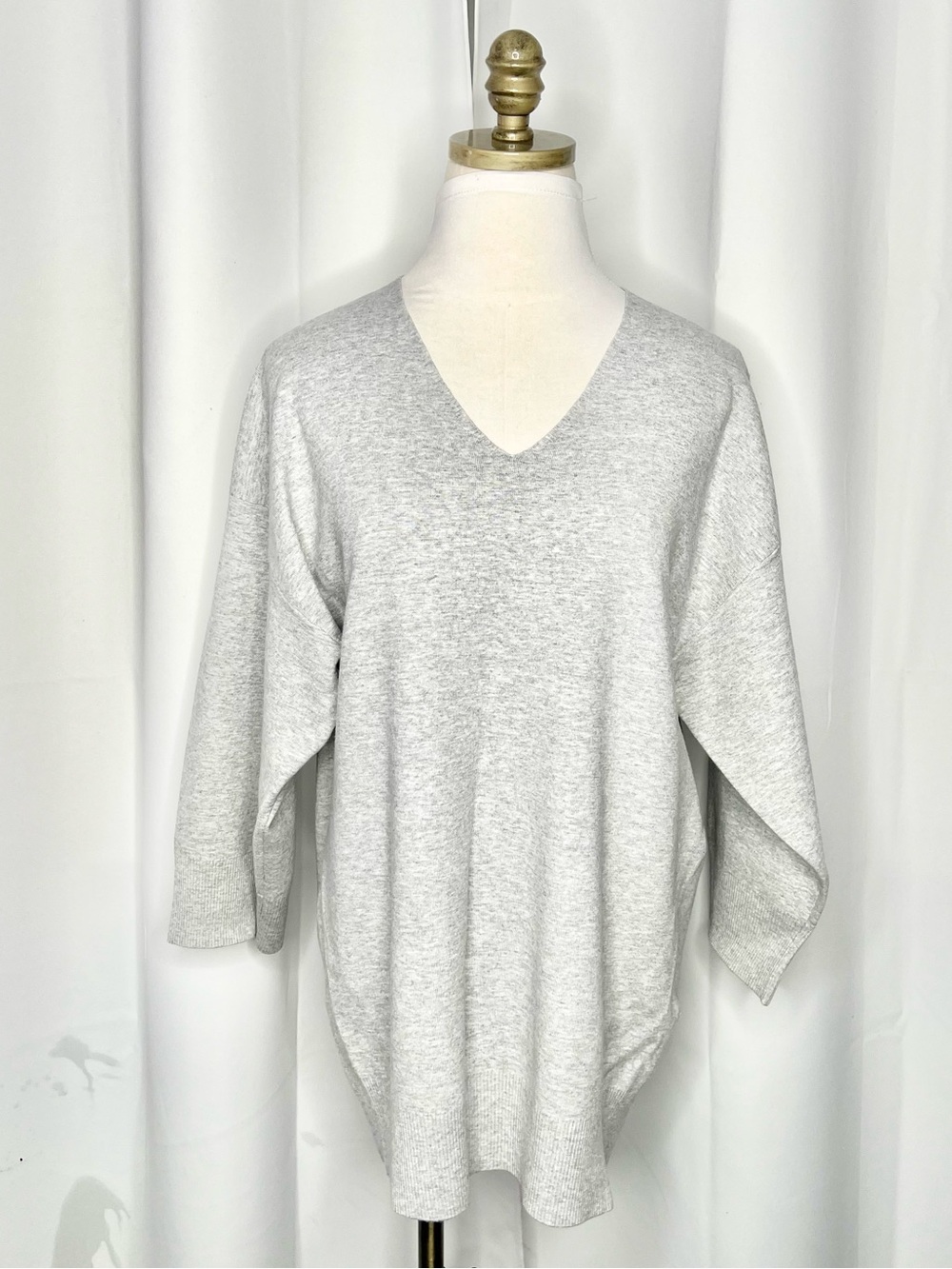 ❗️NWT❗️ARITZIA WILFRED FREE SOUVENIR SWEATER HEATHER GRAY V-NECK KNIT
